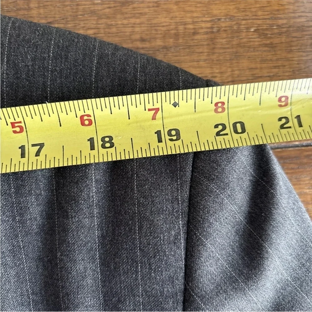 Lauren Ralph Lauren Men's 2 Button Wool Blazer Size 44L Gray Striped